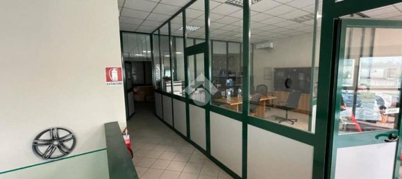 Entrepôt à Chiuduno, Italy 2550m² No. 349474 17