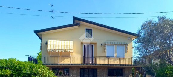 3 rooms House in Cervarese Santa Croce, Italy No. 24509 9