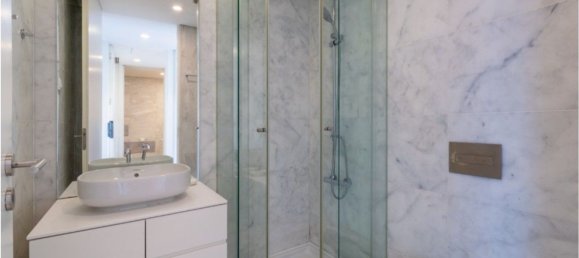 Ático de 2 dormitorios en Lisbon, Portugal No. 110699 13