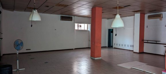 1 room Commercial property in Pescara, Italy No. 68550 3