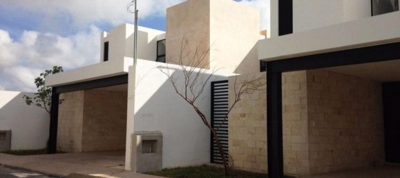 3 bedrooms House in Yucatan, Mexico No. 165161 2