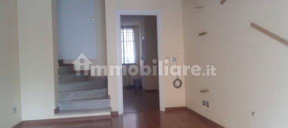 2 rooms Commercial property in Rome, Italy No. 71825 3
