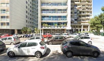 1 bedroom Parking in Bari, Italy No. 292373