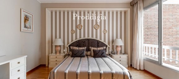 4 bedrooms Apartment in Barcelona, Spain No. 179779 16