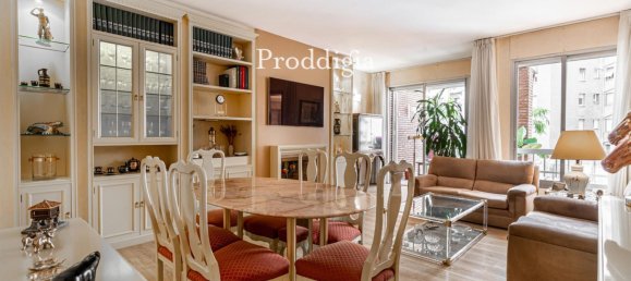 4 bedrooms Apartment in Barcelona, Spain No. 179779 5