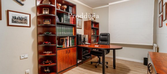 4 bedrooms Apartment in Barcelona, Spain No. 179779 25