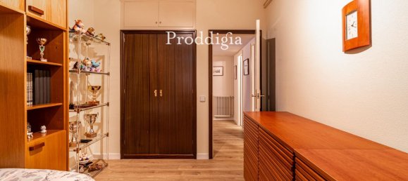 4 bedrooms Apartment in Barcelona, Spain No. 179779 28