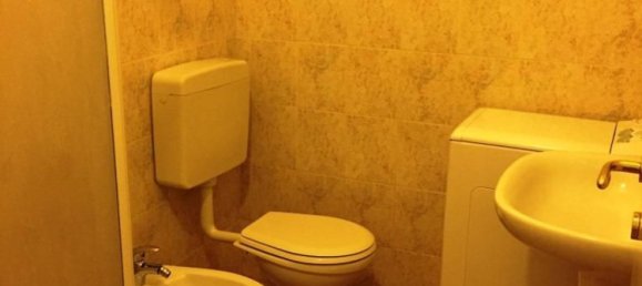 2 rooms Apartment in Parma, Italy No. 100632 8