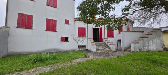 12 rooms Villa in San Benedetto Po, Italy No. 40107 23