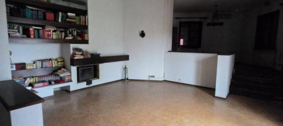 12 rooms Villa in San Benedetto Po, Italy No. 40107 4