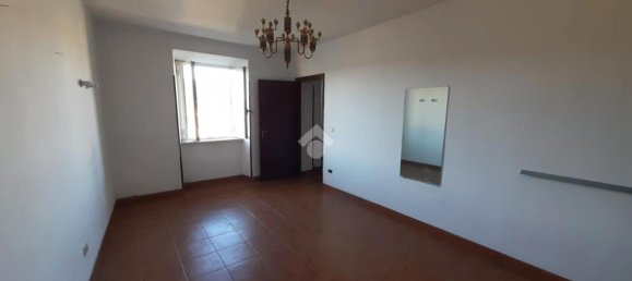 Квартира с 4 комнатами в Алатри, Италия № 155644 15