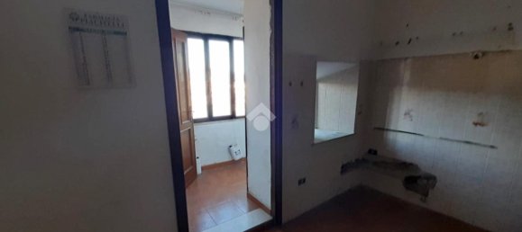 Квартира с 4 комнатами в Алатри, Италия № 155644 3