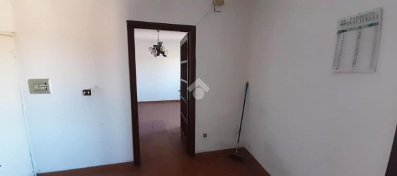 Квартира с 4 комнатами в Алатри, Италия № 155644 8