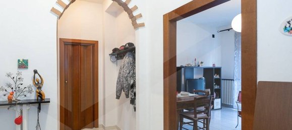 2-Zimmer Wohnung in Monza, Italy, Nr. 17801 6