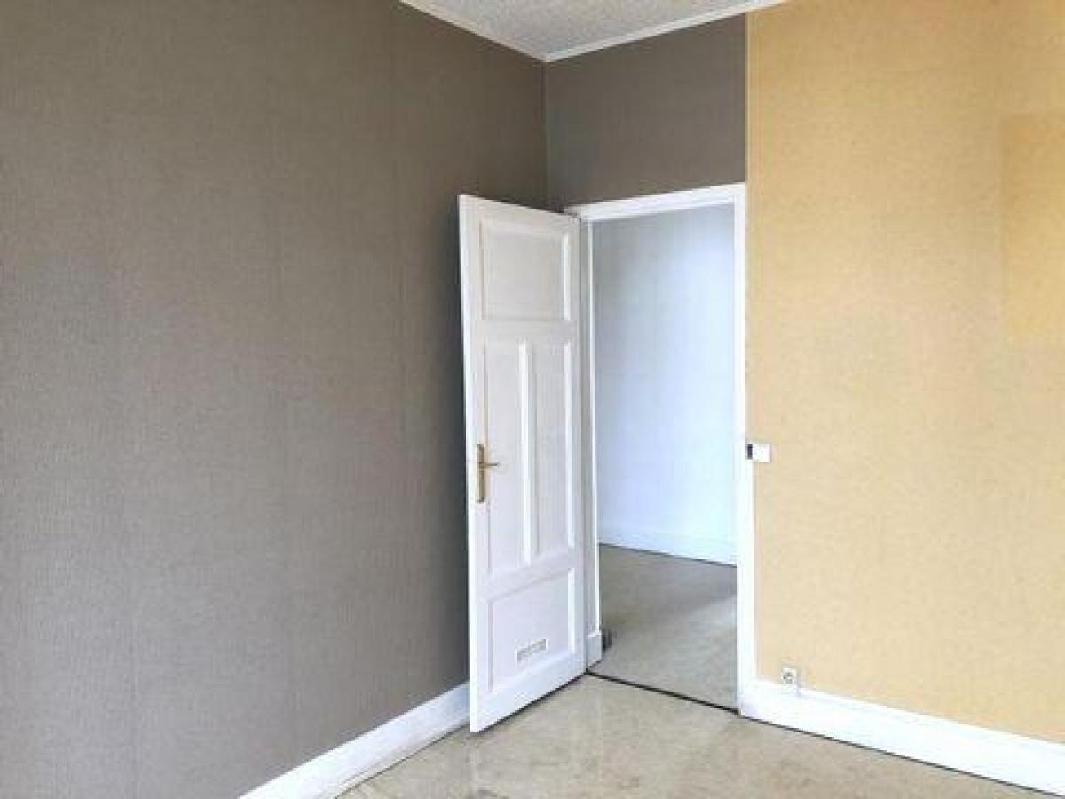 Studio in the Condo in Troyes, France No. 35891