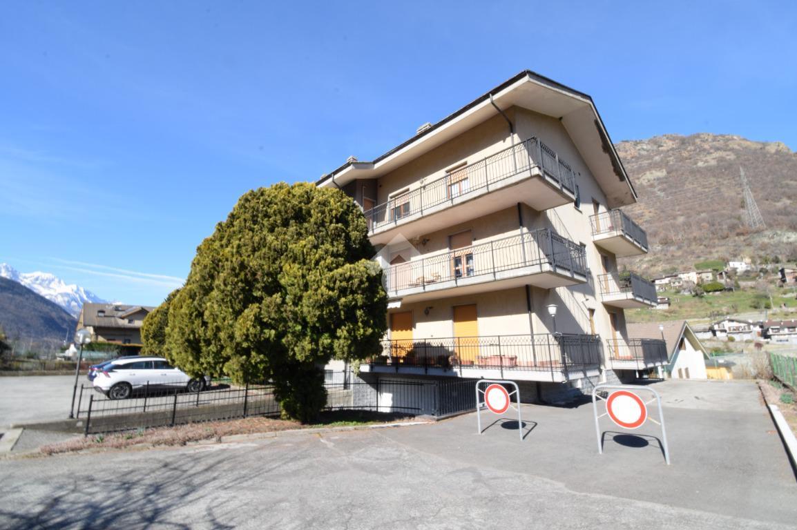 5 rooms Apartment in Chatillon, Italy No. 151262