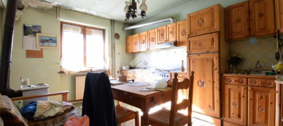 5 rooms Apartment in Chatillon, Italy No. 151262 9