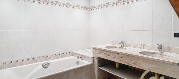 5 Schlafzimmer Haus in Champigneulles, France, Nr. 158167 16