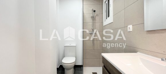 Propriété commerciale à Badalona, Spain 44m² No. 135157 2