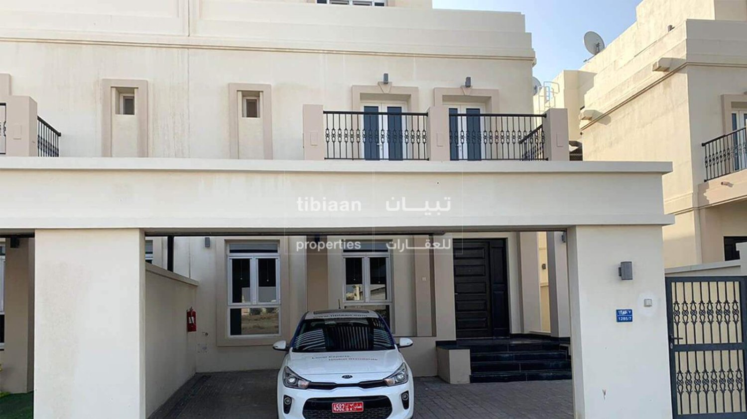 5 bedrooms Villa in Muscat, Oman No. 967