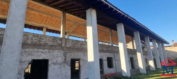 5 bedrooms House in Bergamo, Italy No. 58708 20