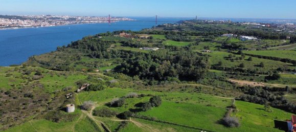 5 bedrooms Villa in Almada, Portugal No. 115975 2