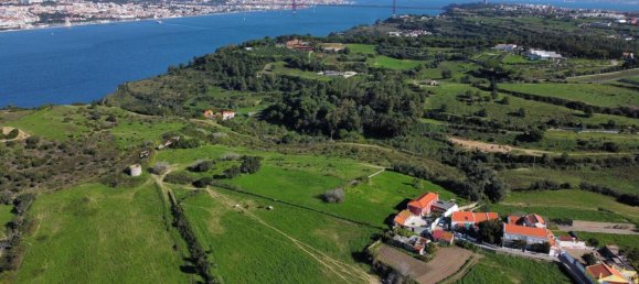 5 bedrooms Villa in Almada, Portugal No. 115975 4