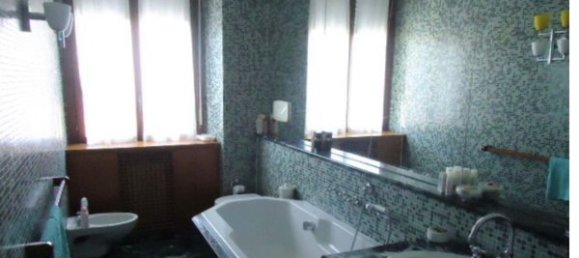 4 rooms Apartment in Luino, Italy No. 65674 9