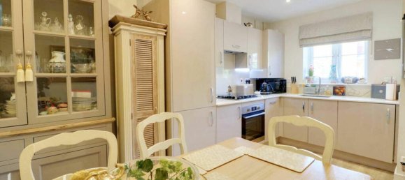 3 bedrooms Commercial property in Westerham, United Kingdom No. 4741 6