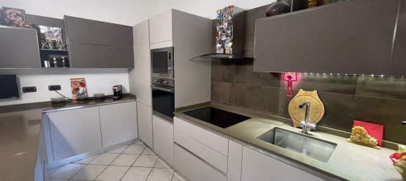 5 bedrooms House in Asti, Italy No. 359863 15