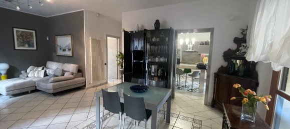 5 bedrooms House in Asti, Italy No. 359863 5