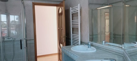 7 bedrooms House in Corroios, Portugal No. 182902 9