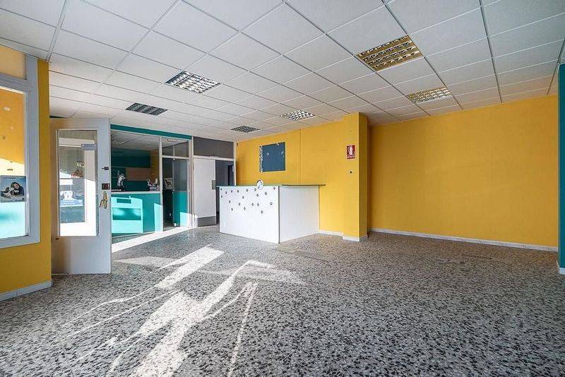 295m² Commercial property in Loja, Spain No. 219878