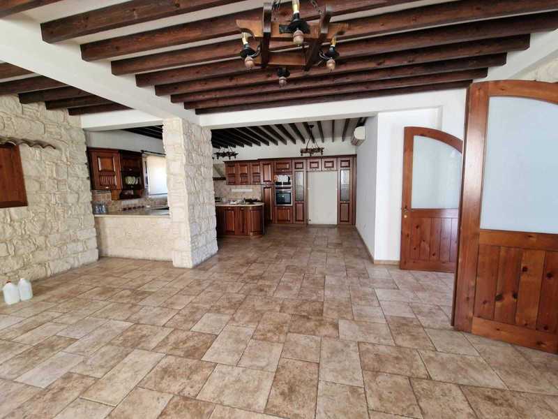 4 bedrooms House in Germasogeia, Cyprus No. 10636