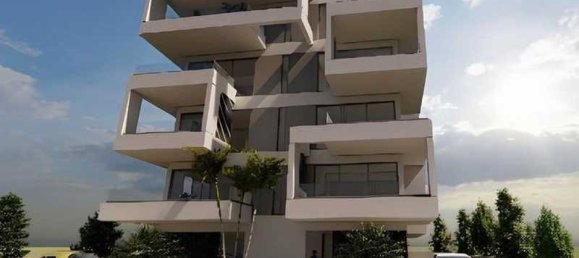 3 bedrooms Penthouse in Larnaca, Cyprus No. 18784 2