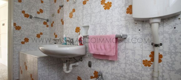 3 rooms Apartment in Civate, Italy No. 274086 16