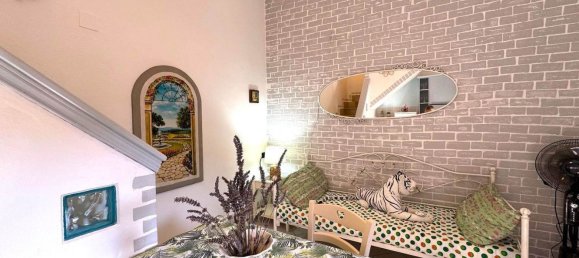 2-salle Appartement à Rosignano Marittimo, Italy No. 220664 27