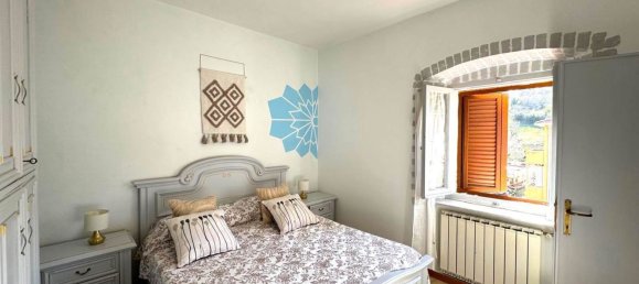 2-salle Appartement à Rosignano Marittimo, Italy No. 220664 22