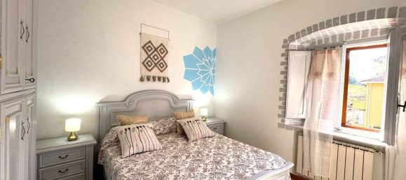 2-salle Appartement à Rosignano Marittimo, Italy No. 220664 11