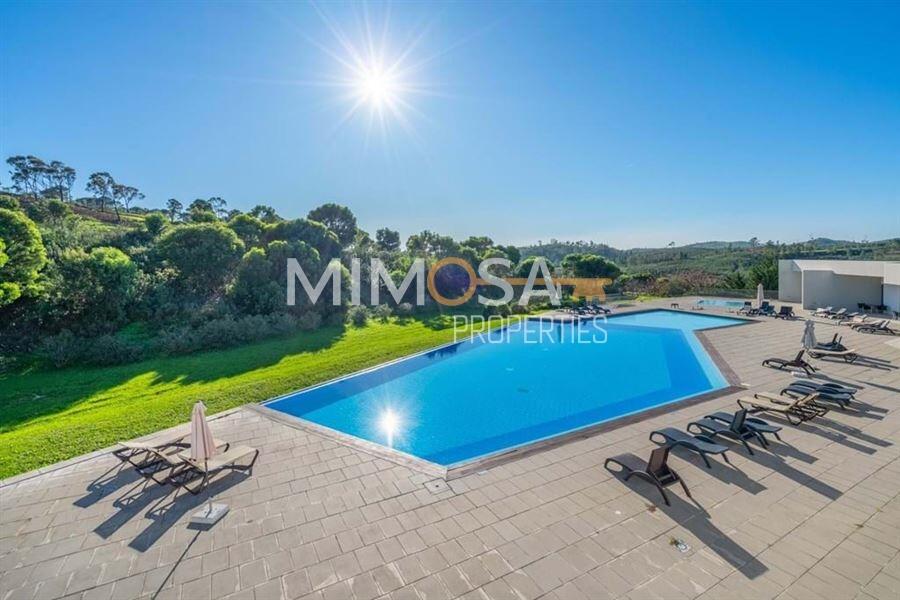 2 bedrooms Apartment in Mexilhoeira Grande, Portugal No. 261367