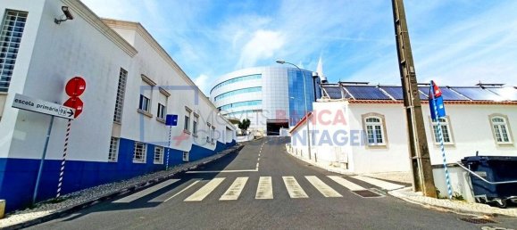 Bâtiment à Oeiras, Portugal 7352m² No. 72203 4