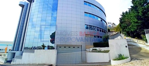 Bâtiment à Oeiras, Portugal 7352m² No. 72203 3