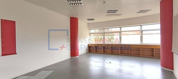 Bâtiment à Oeiras, Portugal 7352m² No. 72203 22