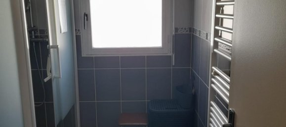 Apartamento de 2 dormitorios en Chatellerault, France No. 286669 10