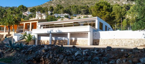 376m² Commercial property in Alcalali, Spain No. 8505 3