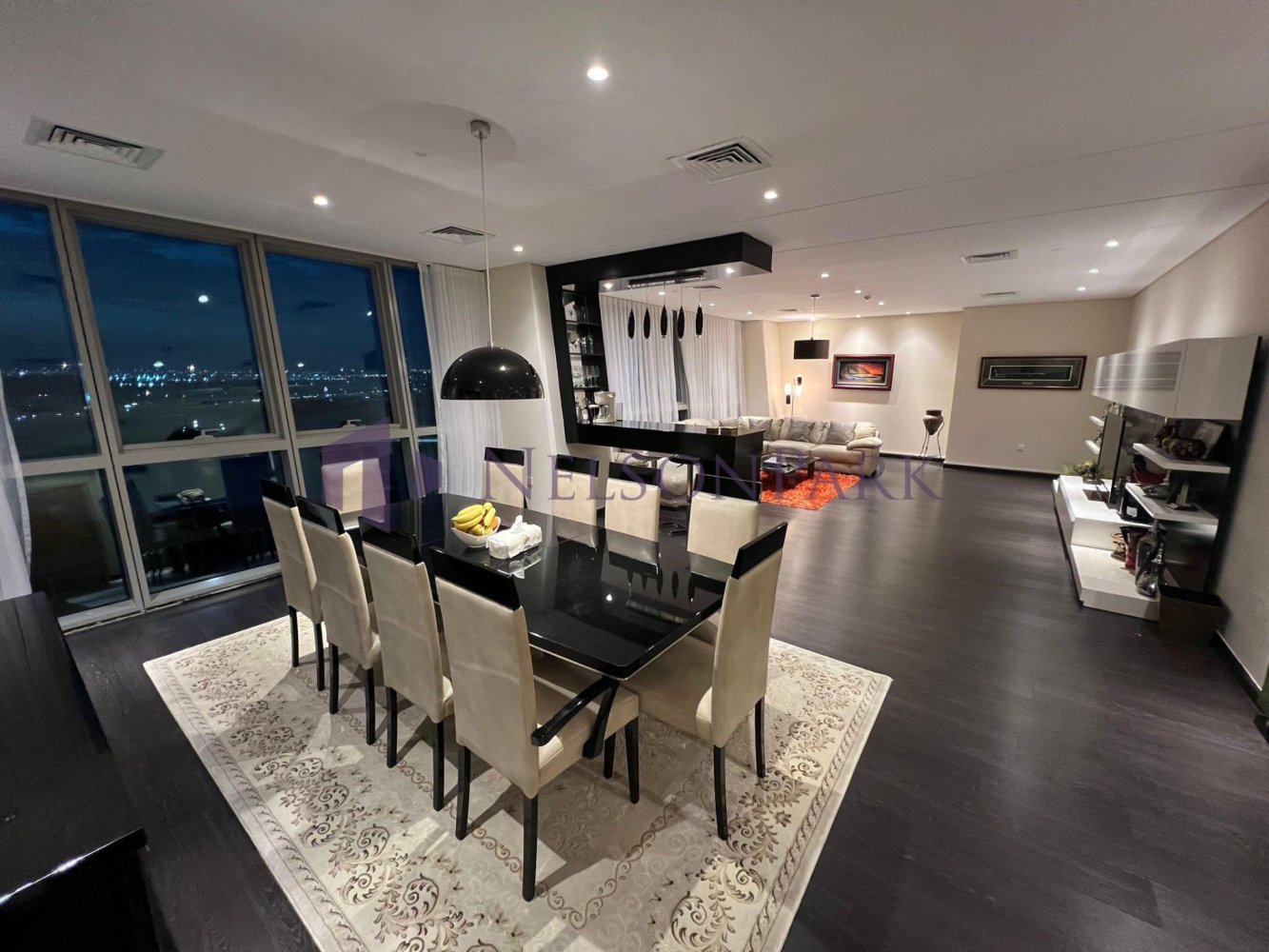 3 bedrooms Apartment in Doha, Qatar No. 562