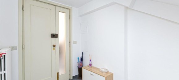 6-salle Appartement à Pontedera, Italy No. 43514 5