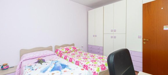 6-salle Appartement à Pontedera, Italy No. 43514 22
