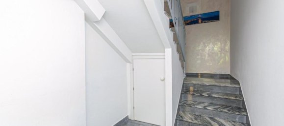 6-salle Appartement à Pontedera, Italy No. 43514 4