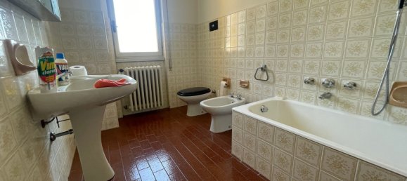 Вилла с 9 комнатами в Альцано Ломбардо, Италия № 112065 33